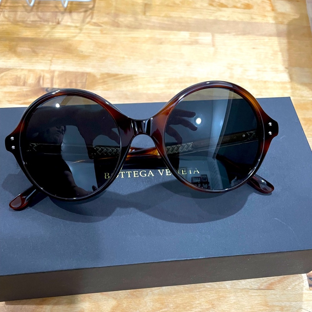 Bottega Veneta Sunglasses Black,Brown & Gold